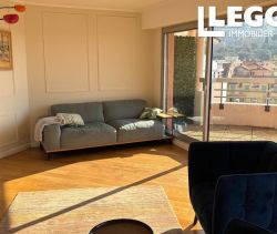 For rent: 5-room duplex apartment, 123 m², terrace, seafront, Nice