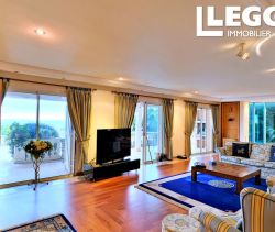 A vendre MAISON  7 PIECES 345 M2 VUE MER VALLAURIS