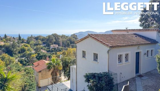 A louer MAISON  4 PIECES 103 M2 VUE MER MANDELIEU LA NAPOULE