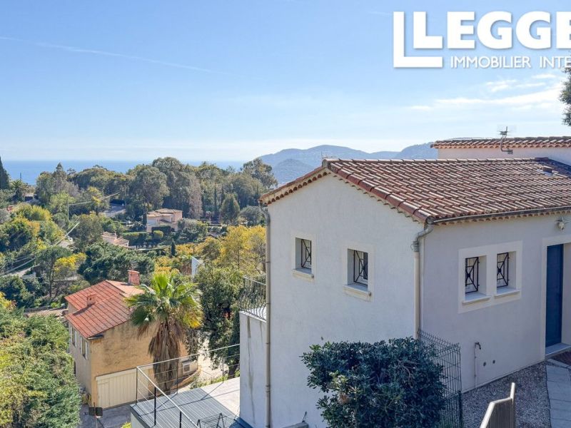 A louer MAISON  4 PIECES 103 M2 VUE MER MANDELIEU LA NAPOULE