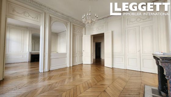 PISO DE 4 HABITACIONES 148 M2 BURDEOS