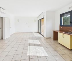 Se alquila apartamento de 2 habitaciones, 71 m², terraza, junto al mar, Ajaccio