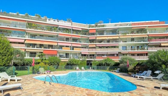 A louer APPARTEMENT T2 50 M2 TERRASSE BORD DE MER NICE