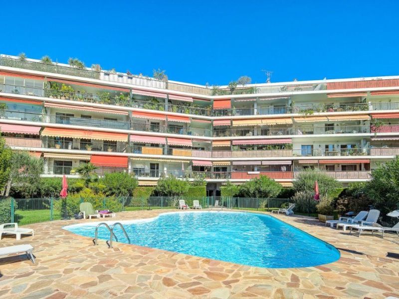 A louer APPARTEMENT T2 50 M2 TERRASSE BORD DE MER NICE