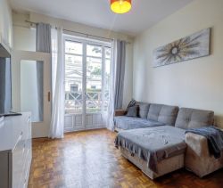 A louer STUDIO  34 M2 TERRASSE BORD DE MER NICE