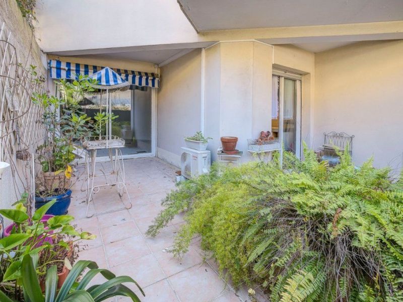 A louer APPARTEMENT T2 51 M2 TERRASSE BORD DE MER NICE