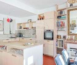 A louer APPARTEMENT T4 90 M2  MARSEILLE 7EME