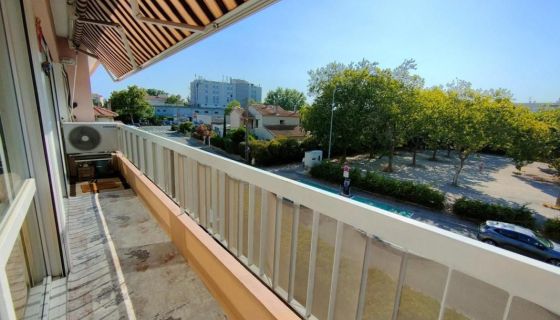 APARTAMENTO DE 2 HABITACIONES 67 M2 FRENTE AL MAR FREJUS