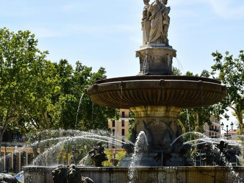 A louer APPARTEMENT DE PRESTIGE T5 115 M2 TERRASSE  AIX EN PROVENCE