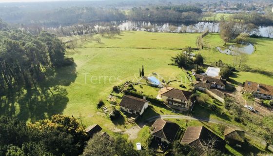 A vendre MAISON  10 PIECES 350 M2 BORD DE MER SEIGNOSSE