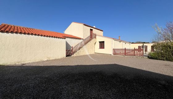 A vendre MAISON  6 PIECES 120 M2  LE BERNARD