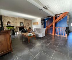 A vendre MAISON  7 PIECES 191 M2 BORD DE MER LONGEVILLE SUR MER