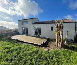 A vendre MAISON  3 PIECES 84 M2 BORD DE MER LONGEVILLE SUR MER