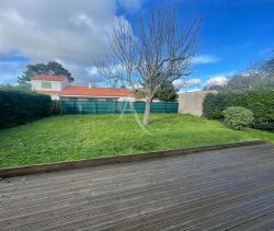 A vendre MAISON  4 PIECES 60 M2 BORD DE MER SAINT VINCENT SUR JARD