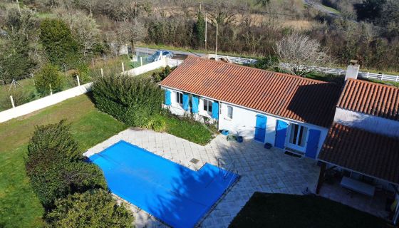 A vendre MAISON  6 PIECES 155 M2 BORD DE MER TALMONT SAINT HILAIRE