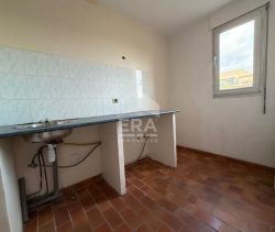 A louer APPARTEMENT DUPLEX T3 70 M2 TERRASSE BORD DE MER SAINT LAURENT DU VAR