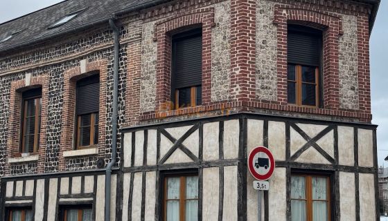 A vendre IMMEUBLE DE RAPPORT 180 M&sup2; CENTRE VILLE FECAMP 