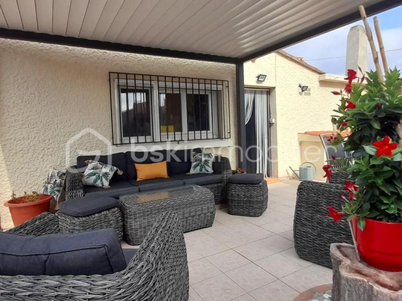 A louer MAISON  4 PIECES 125 M2 BORD DE MER SAINT LAURENT DE LA SALANQUE