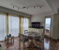 A louer APPARTEMENT T3 56 M2 VUE MER SAINT CYPRIEN