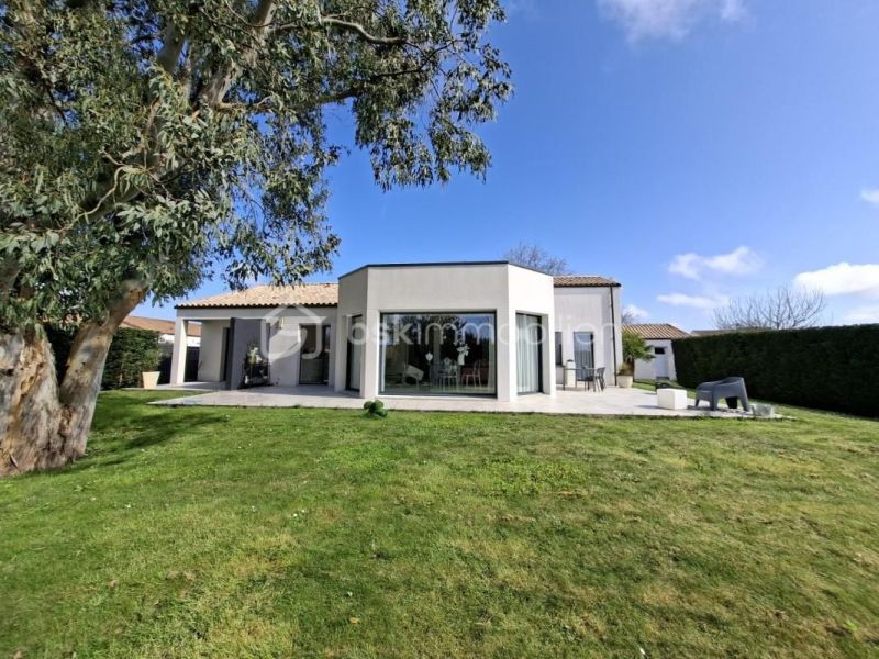 A louer MAISON  CONTEMPORAINE  SAINT MATHURIN