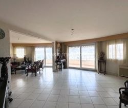Se alquila apartamento de 5 habitaciones, 106 m², terraza, junto al mar, Hyères