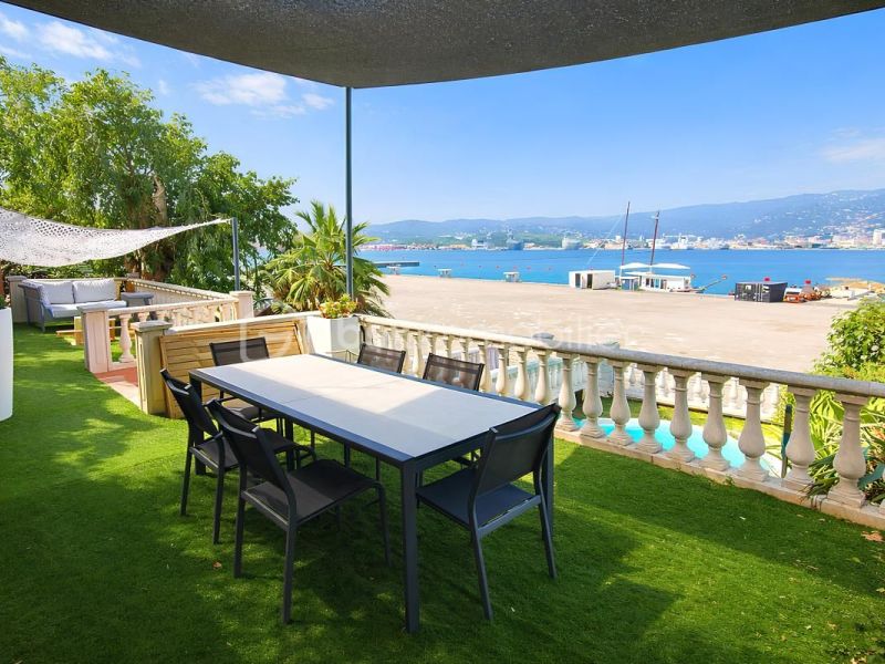 A louer MAISON  DE MAîTRE VUE MER LA SEYNE SUR MER