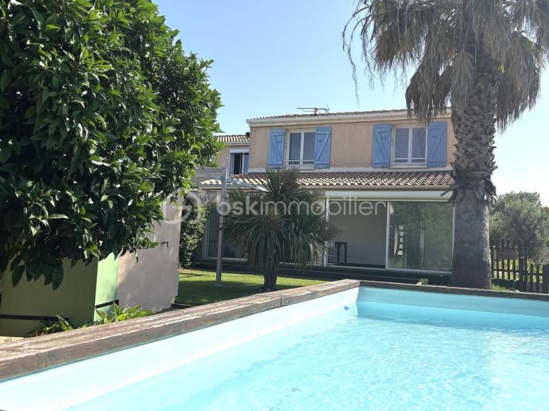 For rent: 6-room house, 129 m², seaside, Mireval