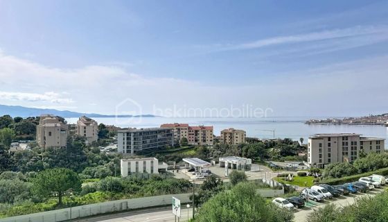 A louer APPARTEMENT T2 44 M2 TERRASSE VUE MER AJACCIO