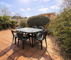 A louer MAISON  4 PIECES 70 M2 PLAGE à PIED VIAS