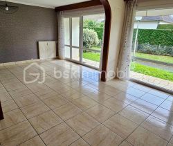 For rent: 5-room apartment, 94 m², terrace, Caen