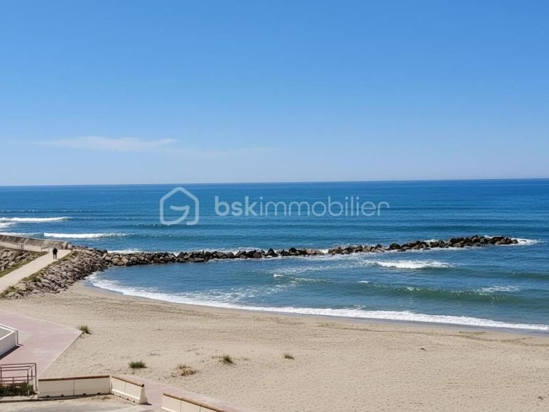 For rent: 1-bedroom apartment, 49 m², beachfront, Palavas-les-Flots