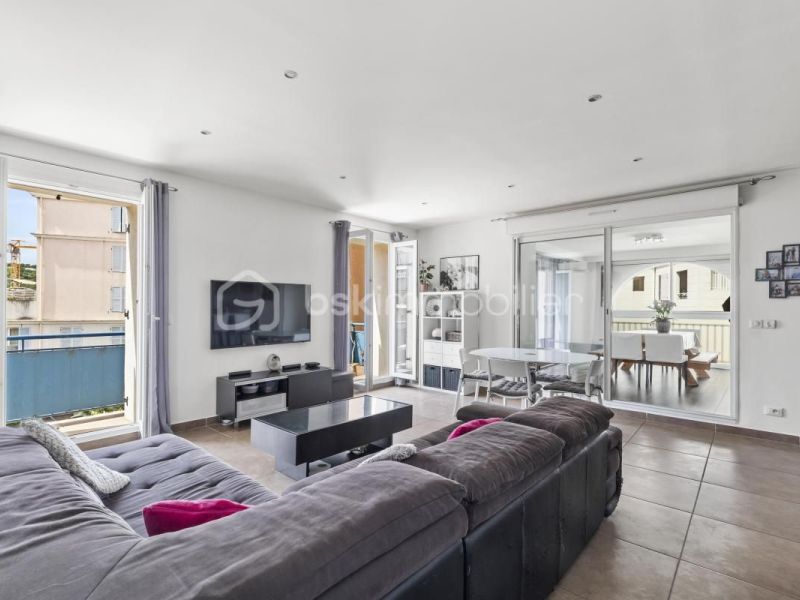 For rent: 4-room apartment, 117 m², seaside, Vallauris