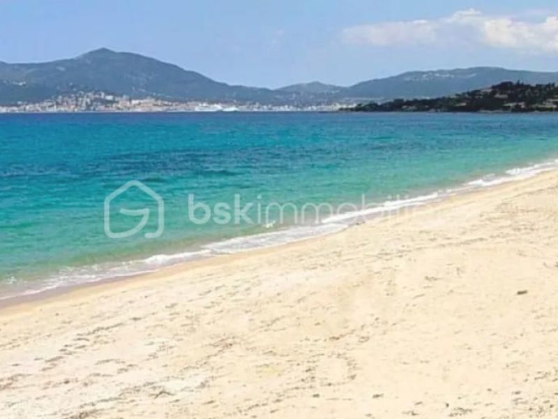 Se alquila CASA DE PLAYA CONTEMPORÁNEA ALBITRECCIA