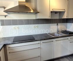 A louer APPARTEMENT T3 62 M2 TERRASSE BORD DE MER LA GARDE