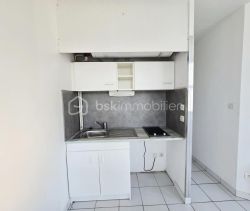 A louer APPARTEMENT T2 28 M2 BORD DE MER BALARUC LES BAINS