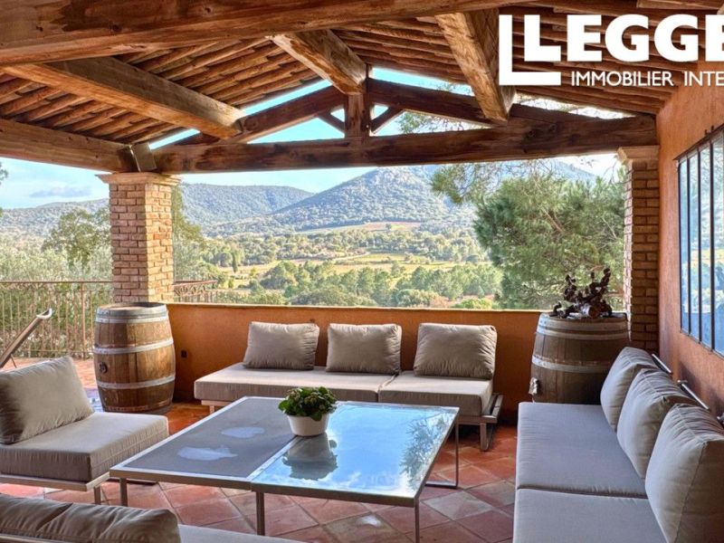 For sale: 5-room house in Le Plan de la Tour