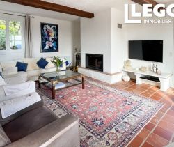 A vendre MAISON  6 PIECES 163 M2  MONTAUROUX