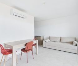 For rent: 1-bedroom apartment, 42 m², terrace, sea view, Pietrosella