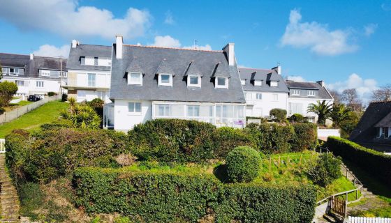 A vendre BELLE Maison 7 PIECES 132 M&sup2;  vue mer exceptionnelle-quartier des Sables Blancs Concarneau