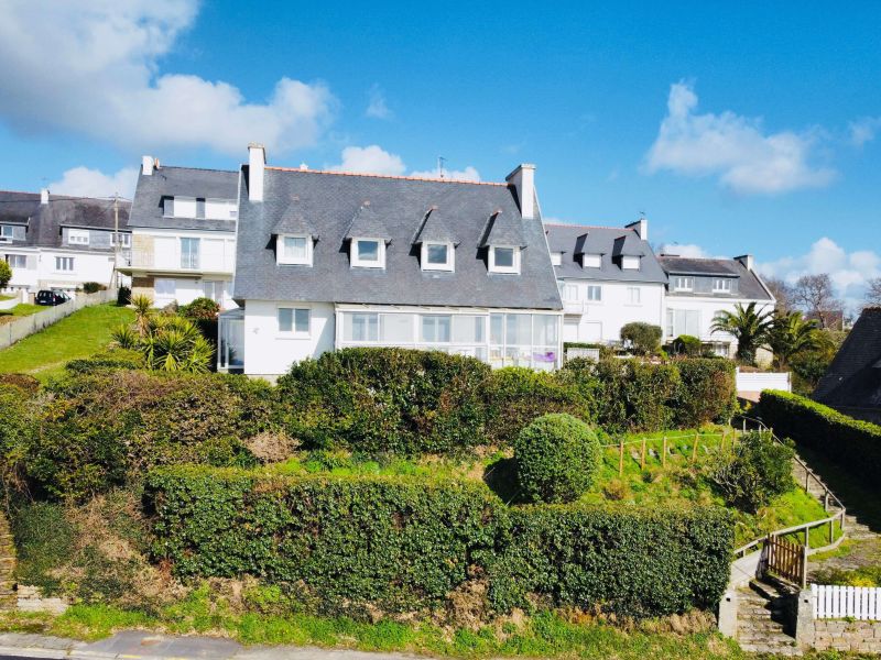 A vendre BELLE Maison 7 PIECES 132 M&sup2;  vue mer exceptionnelle-quartier des Sables Blancs Concarneau