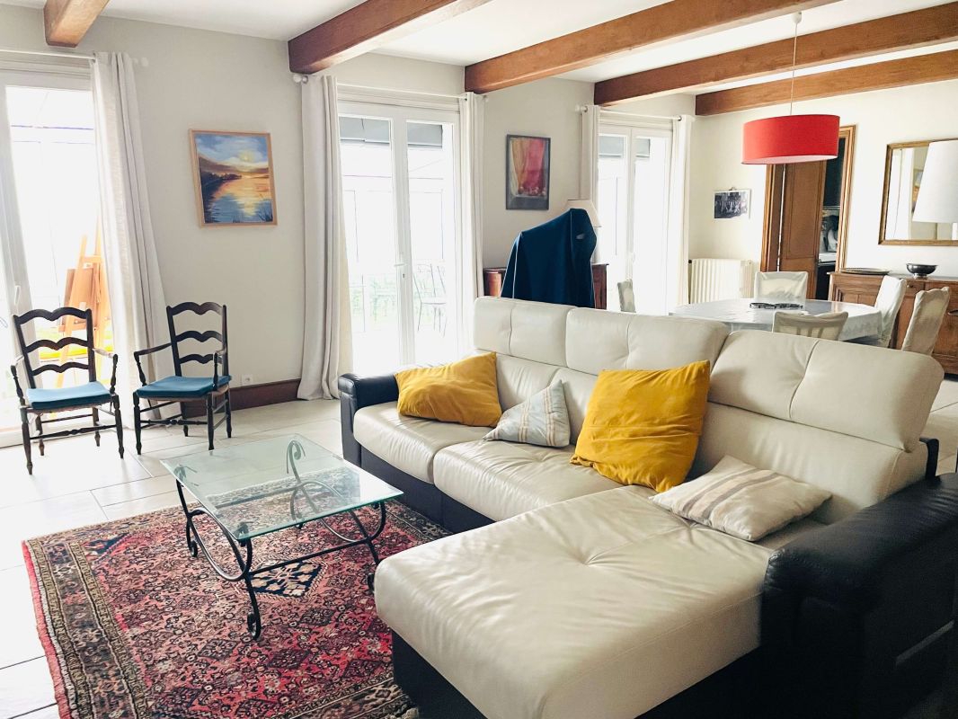 02f5ebbd6d659099660abf842a859b80