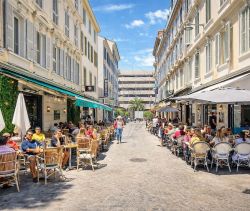 A louer APPARTEMENT T3 40 M2 BORD DE MER CANNES