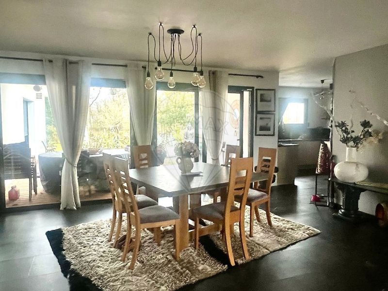 Casa contemporánea en alquiler en Narrosse