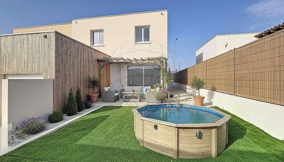 A louer MAISON  4 PIECES 98 M2  NIMES