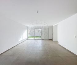 A louer MAISON  4 PIECES 98 M2  NIMES