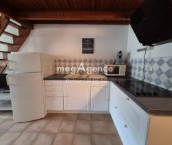 A louer STUDIO  26 M2 BORD DE MER LE LAVANDOU