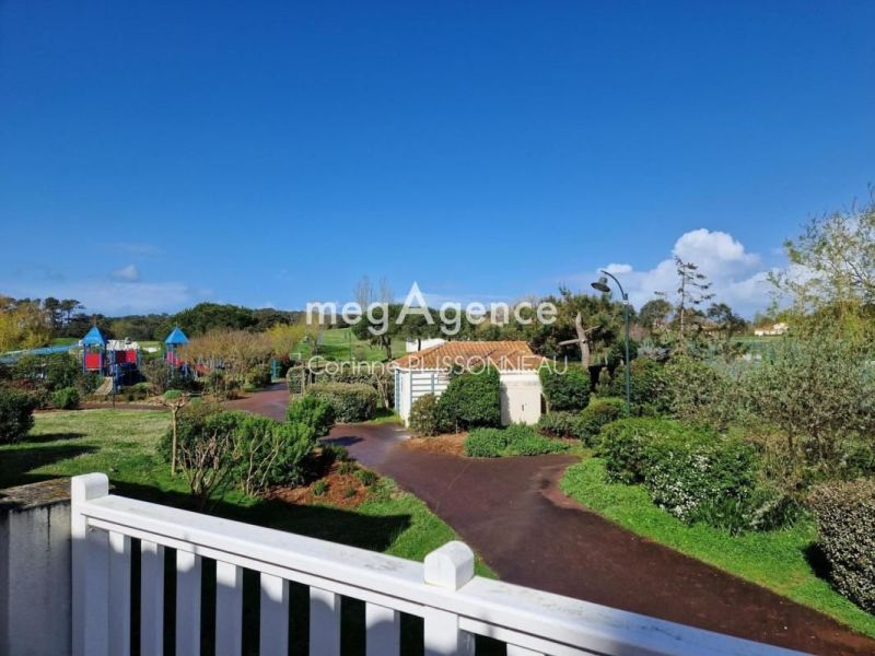 A louer APPARTEMENT T2 27 M2 TERRASSE BORD DE MER TALMONT SAINT HILAIRE