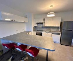 For rent: 2-bedroom apartment, 58 m², terrace, seaside, Roquebrune-sur-Argens