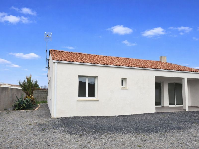 A vendre MAISON  4 PIECES 101 M2  SALLERTAINE