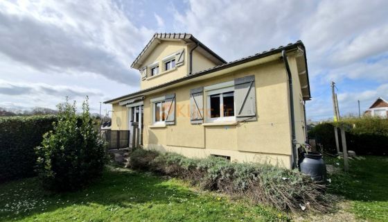 A vendre MAISON  5 PIECES 90 M2  GUEURES